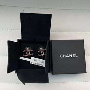 AUT CHANEL 1 set Bracelet + Earing Logo CC Gold/Fuchsia/purple NSZ.